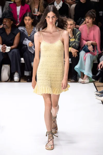 Look 8